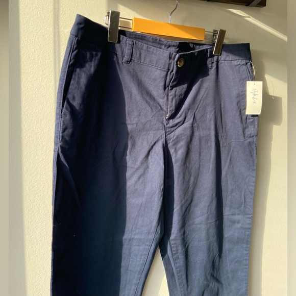 Style & Co navy capris NWT - Picture 2 of 8